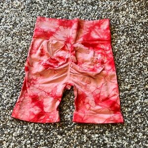 The dye shorts